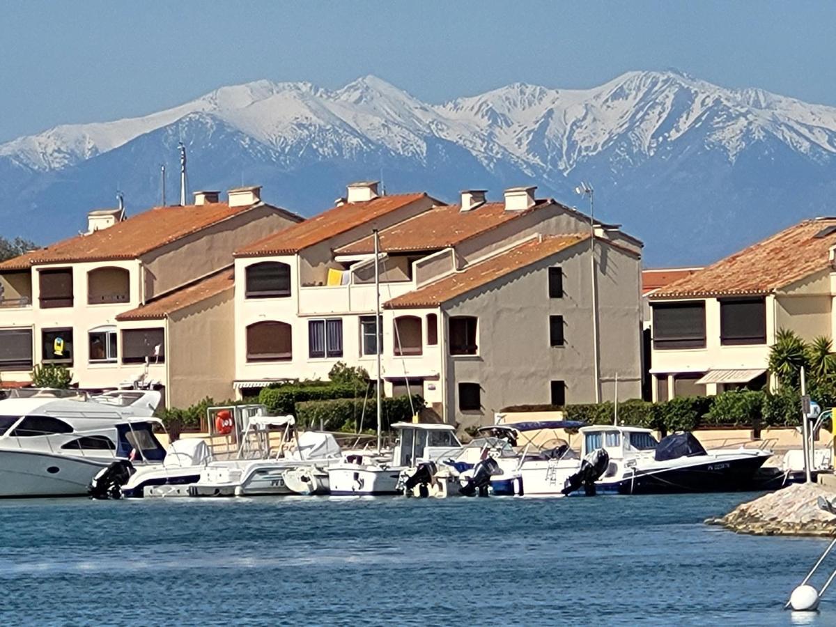 סן סיפריאן Villa Aux Capellans Sur La Marina Pour 4 Personnes - Vue Marina - Parking - Plage A 5 Min A Pied מראה חיצוני תמונה
