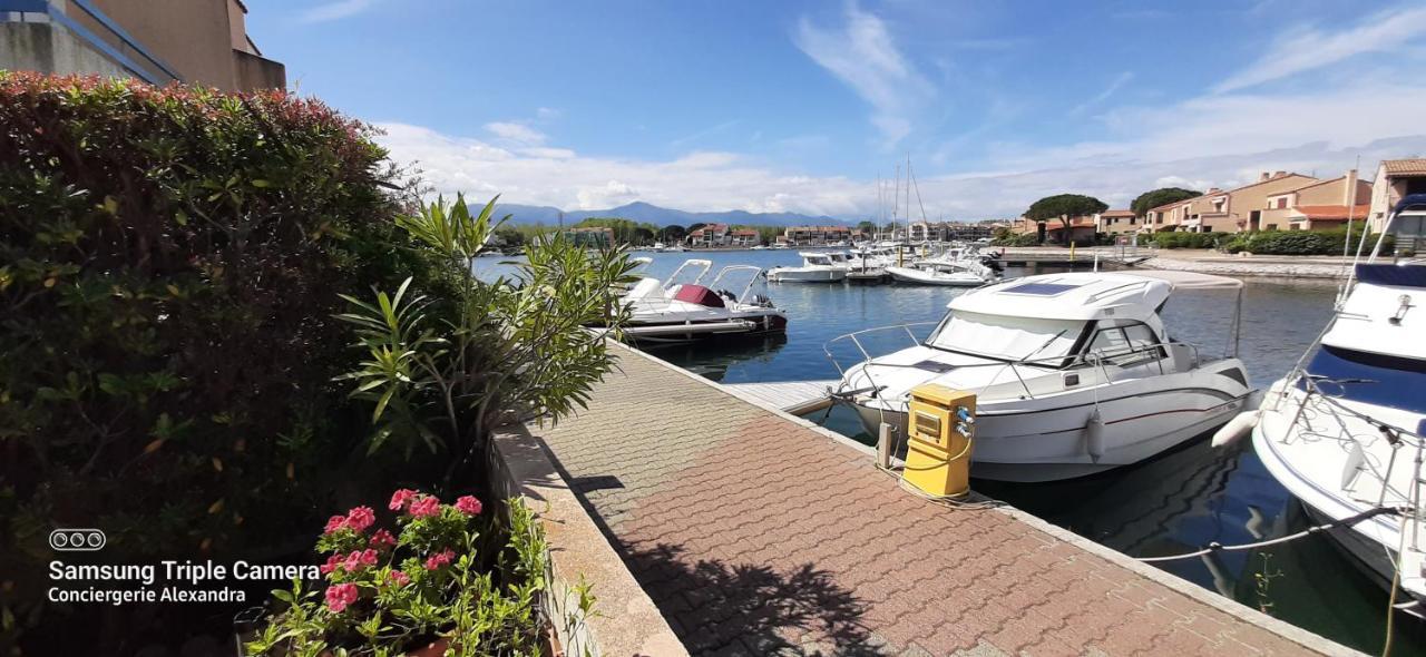 סן סיפריאן Villa Aux Capellans Sur La Marina Pour 4 Personnes - Vue Marina - Parking - Plage A 5 Min A Pied מראה חיצוני תמונה