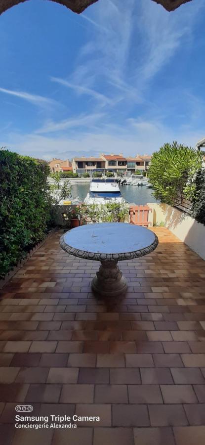 סן סיפריאן Villa Aux Capellans Sur La Marina Pour 4 Personnes - Vue Marina - Parking - Plage A 5 Min A Pied מראה חיצוני תמונה